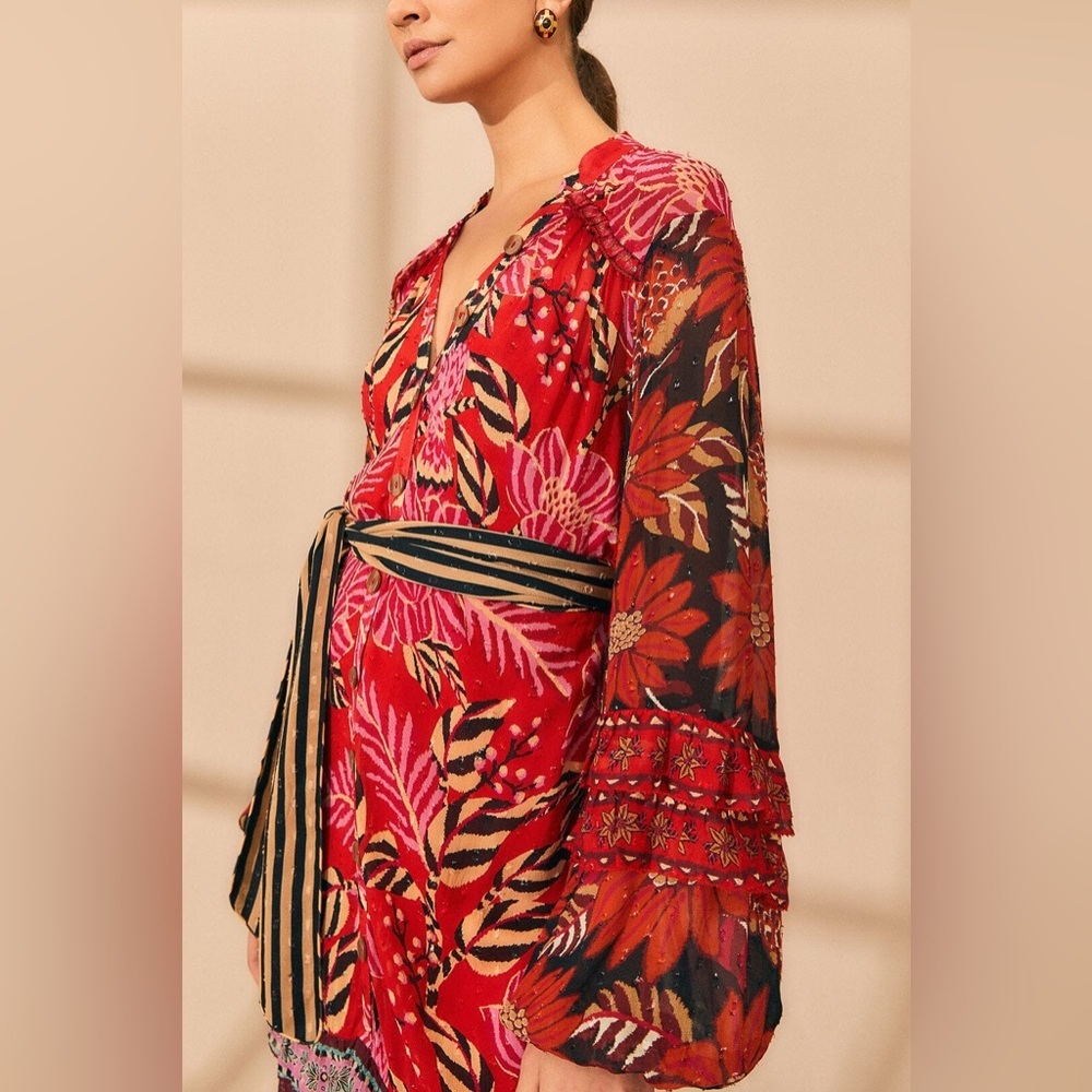 Farm Rio: Mixed Floral Prints Long Sleeve
Maxi Dress / Mty - Picture 3 of 13